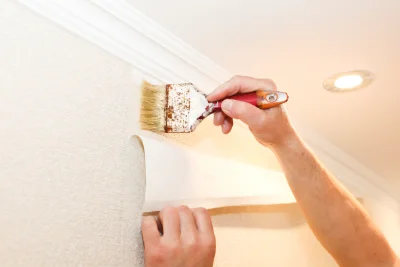 Pose de papier peint au Plessis-l'Évêque — revêtements muraux et toiles de verre